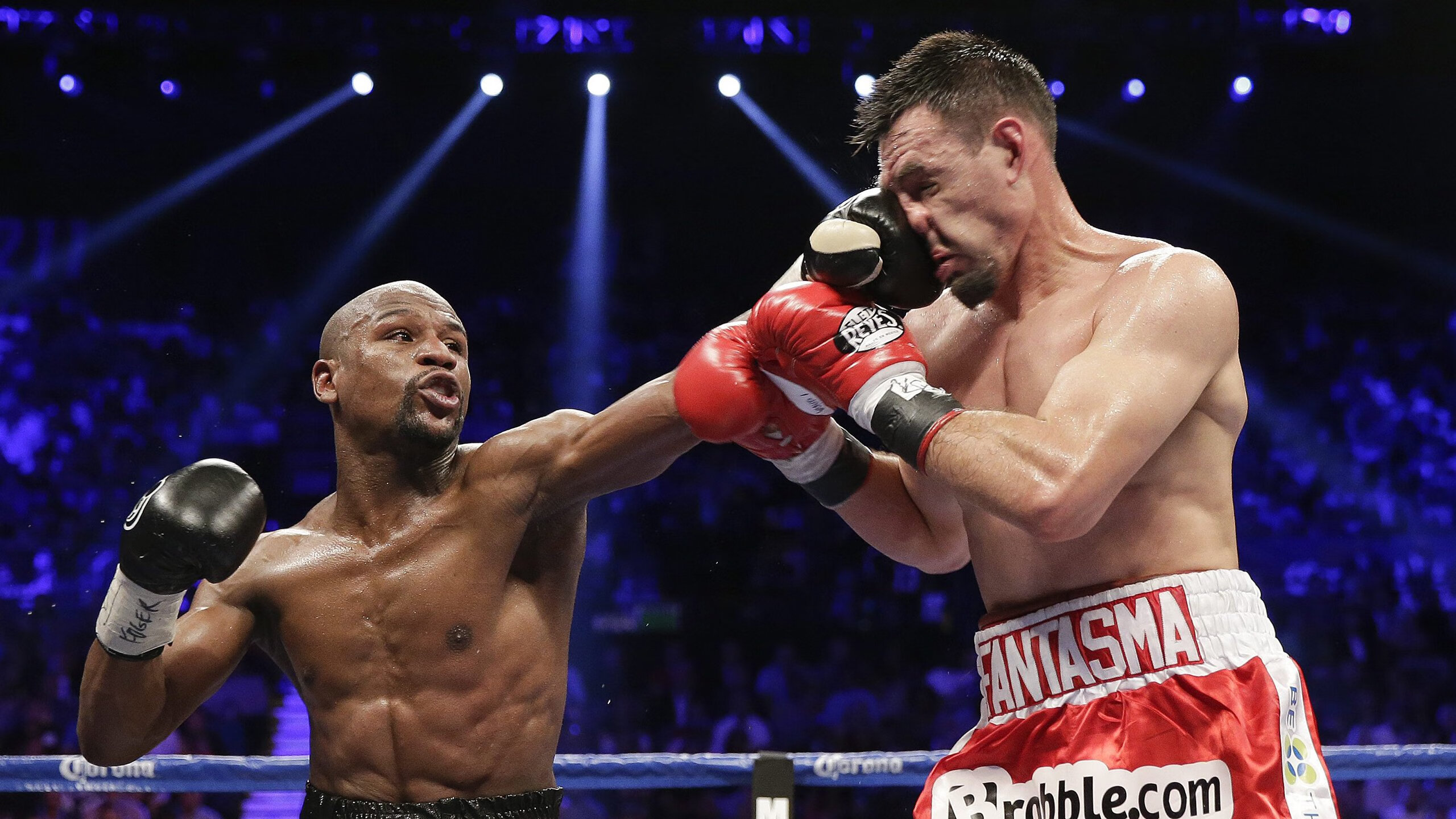 开云官网-_历史性的决赛：世界冠军的荣耀时刻_，历届世界总决赛冠军