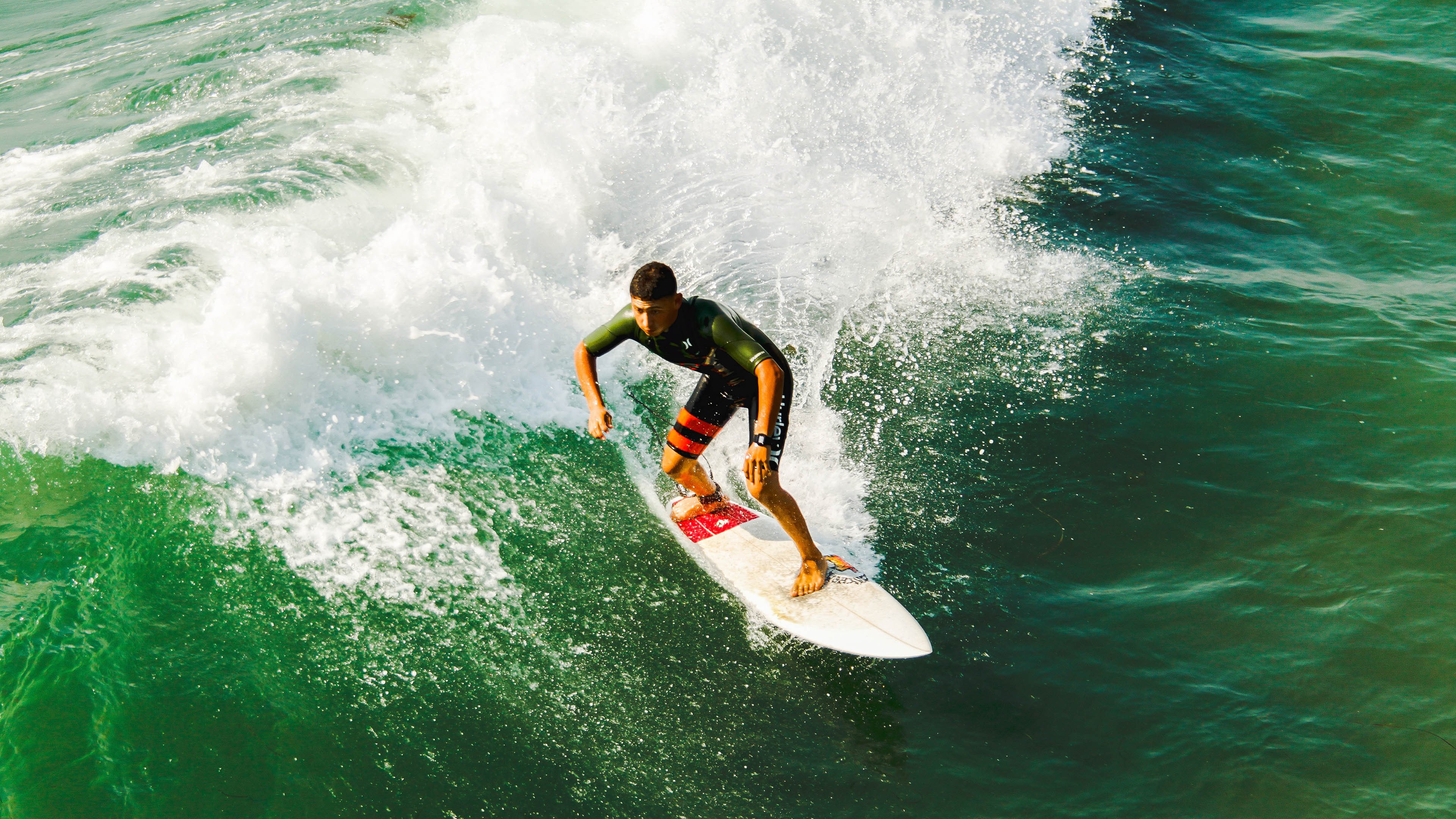 开云体育下载-“西甲冠军争夺愈演愈烈，豪门难分胜负”，西甲冠军一览表